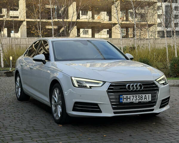 Білий Ауді А4, об'ємом двигуна 2 л та пробігом 102 тис. км за 21800 $, фото 6 на Automoto.ua