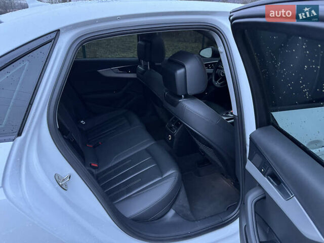 Белый Ауди А4, объемом двигателя 1.98 л и пробегом 105 тыс. км за 24990 $, фото 9 на Automoto.ua