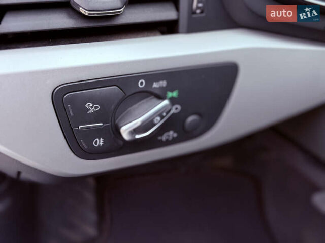 Белый Ауди А4, объемом двигателя 1.97 л и пробегом 92 тыс. км за 24000 $, фото 23 на Automoto.ua