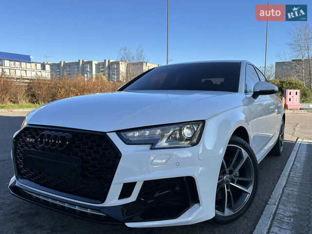 Белый Ауди А4, объемом двигателя 2 л и пробегом 122 тыс. км за 18650 $, фото 5 на Automoto.ua