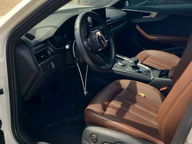 Белый Ауди А4, объемом двигателя 2 л и пробегом 81 тыс. км за 16000 $, фото 4 на Automoto.ua