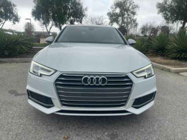 Белый Ауди А4, объемом двигателя 2 л и пробегом 31 тыс. км за 12000 $, фото 1 на Automoto.ua