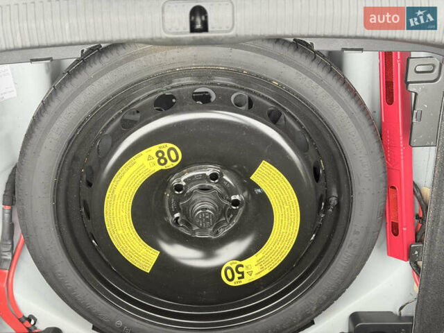 Белый Ауди А4, объемом двигателя 1.97 л и пробегом 92 тыс. км за 24000 $, фото 38 на Automoto.ua