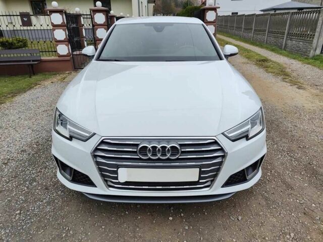 Белый Ауди А4, объемом двигателя 2 л и пробегом 80 тыс. км за 11200 $, фото 7 на Automoto.ua