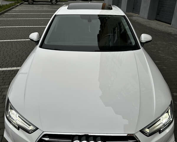 Белый Ауди А4, объемом двигателя 1.98 л и пробегом 127 тыс. км за 20900 $, фото 2 на Automoto.ua