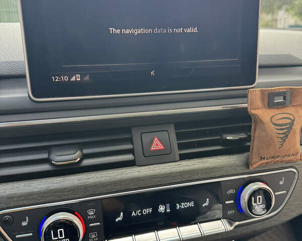 Белый Ауди А4, объемом двигателя 1.98 л и пробегом 111 тыс. км за 28500 $, фото 9 на Automoto.ua