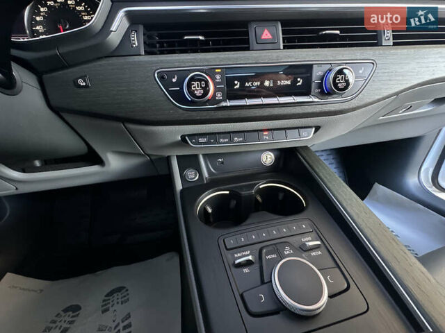 Белый Ауди А4, объемом двигателя 2 л и пробегом 122 тыс. км за 18650 $, фото 112 на Automoto.ua