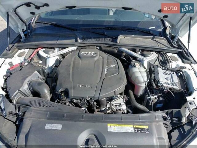Белый Ауди А4, объемом двигателя 2 л и пробегом 141 тыс. км за 4700 $, фото 9 на Automoto.ua