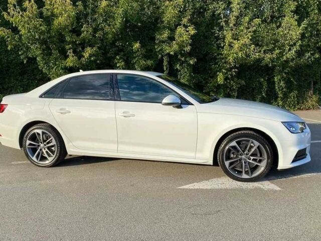 Белый Ауди А4, объемом двигателя 2 л и пробегом 29 тыс. км за 17150 $, фото 2 на Automoto.ua