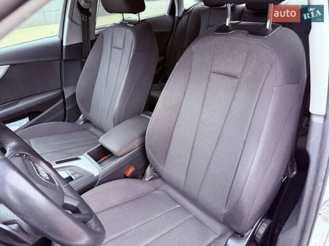 Белый Ауди А4, объемом двигателя 1.97 л и пробегом 92 тыс. км за 24000 $, фото 12 на Automoto.ua