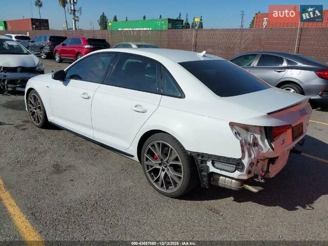 Белый Ауди А4, объемом двигателя 2 л и пробегом 141 тыс. км за 4700 $, фото 3 на Automoto.ua