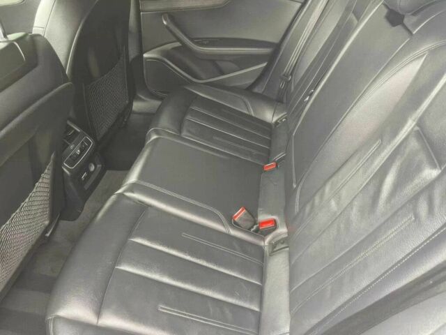 Белый Ауди А4, объемом двигателя 2 л и пробегом 31 тыс. км за 12000 $, фото 10 на Automoto.ua