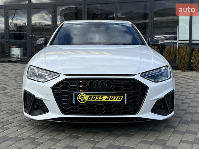 Белый Ауди А4, объемом двигателя 1.98 л и пробегом 82 тыс. км за 28000 $, фото 1 на Automoto.ua