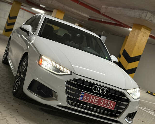 Белый Ауди А4, объемом двигателя 1.98 л и пробегом 41 тыс. км за 28990 $, фото 3 на Automoto.ua