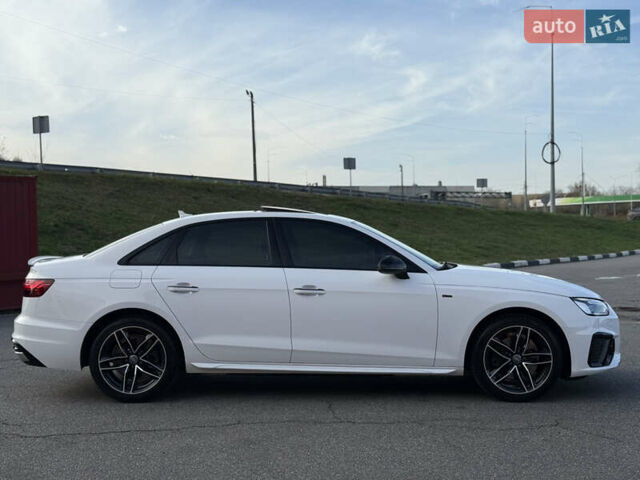 Білий Ауді А4, об'ємом двигуна 2 л та пробігом 126 тис. км за 23900 $, фото 28 на Automoto.ua