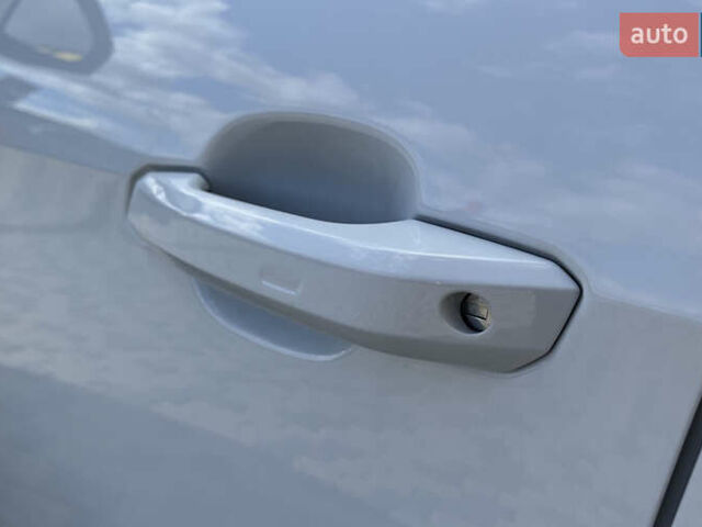 Белый Ауди А4, объемом двигателя 1.98 л и пробегом 82 тыс. км за 28000 $, фото 20 на Automoto.ua