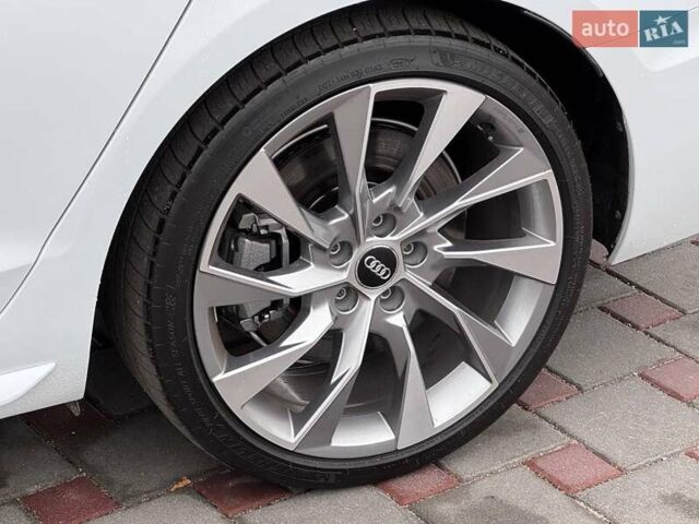 Белый Ауди А4, объемом двигателя 2 л и пробегом 65 тыс. км за 26500 $, фото 10 на Automoto.ua