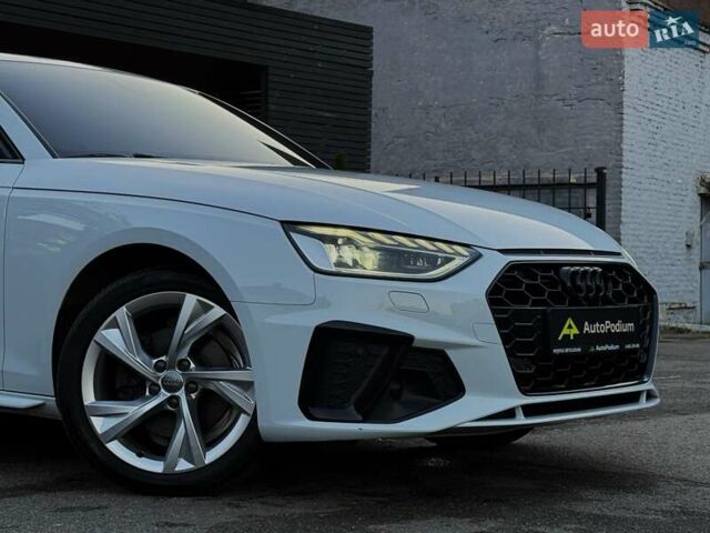 Білий Ауді А4, об'ємом двигуна 1.98 л та пробігом 76 тис. км за 31499 $, фото 10 на Automoto.ua