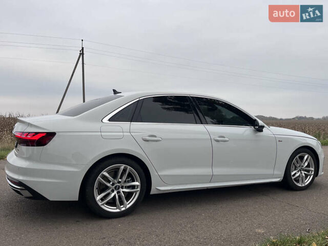 Белый Ауди А4, объемом двигателя 1.98 л и пробегом 39 тыс. км за 28500 $, фото 5 на Automoto.ua