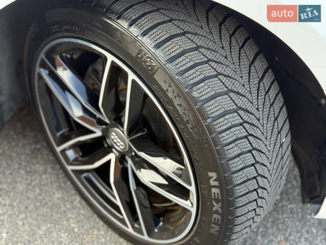 Білий Ауді А4, об'ємом двигуна 2 л та пробігом 126 тис. км за 23900 $, фото 70 на Automoto.ua