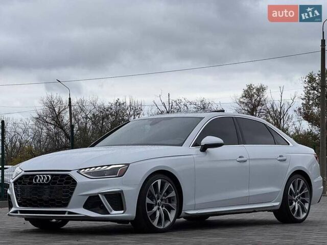 Белый Ауди А4, объемом двигателя 2 л и пробегом 65 тыс. км за 26500 $, фото 4 на Automoto.ua