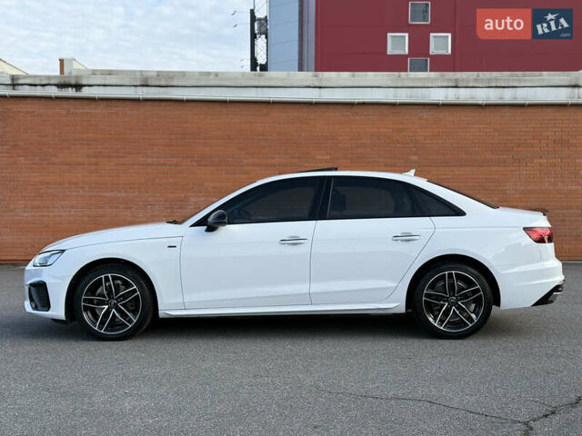 Білий Ауді А4, об'ємом двигуна 2 л та пробігом 126 тис. км за 23900 $, фото 21 на Automoto.ua