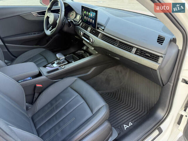 Білий Ауді А4, об'ємом двигуна 2 л та пробігом 126 тис. км за 23900 $, фото 64 на Automoto.ua