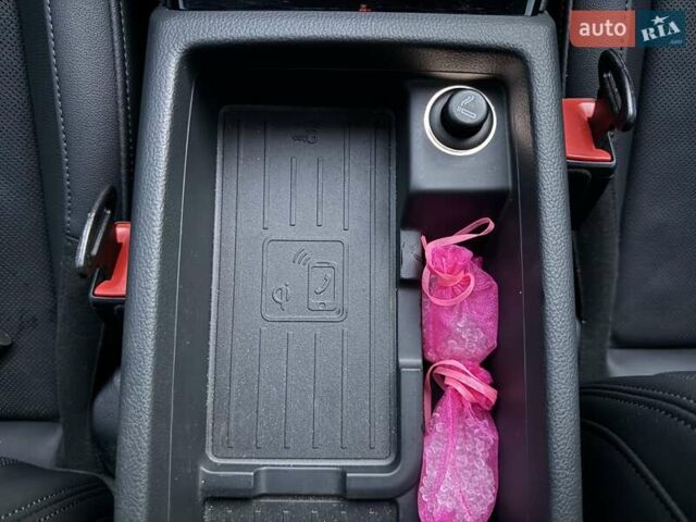 Білий Ауді А4, об'ємом двигуна 1.98 л та пробігом 76 тис. км за 30999 $, фото 41 на Automoto.ua