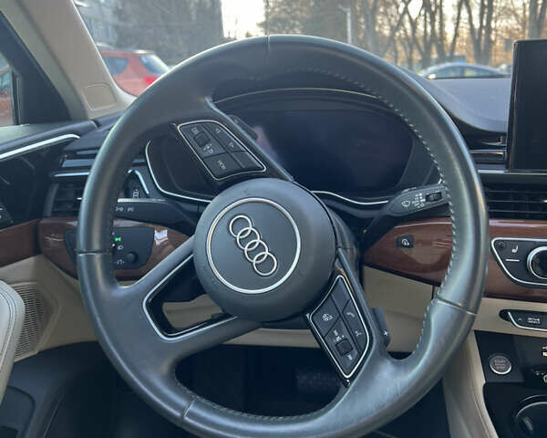 Белый Ауди А4, объемом двигателя 2 л и пробегом 105 тыс. км за 26000 $, фото 14 на Automoto.ua