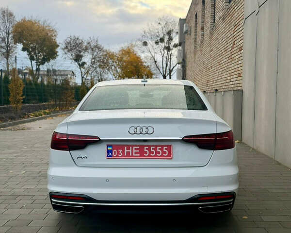 Білий Ауді А4, об'ємом двигуна 1.98 л та пробігом 39 тис. км за 28990 $, фото 6 на Automoto.ua