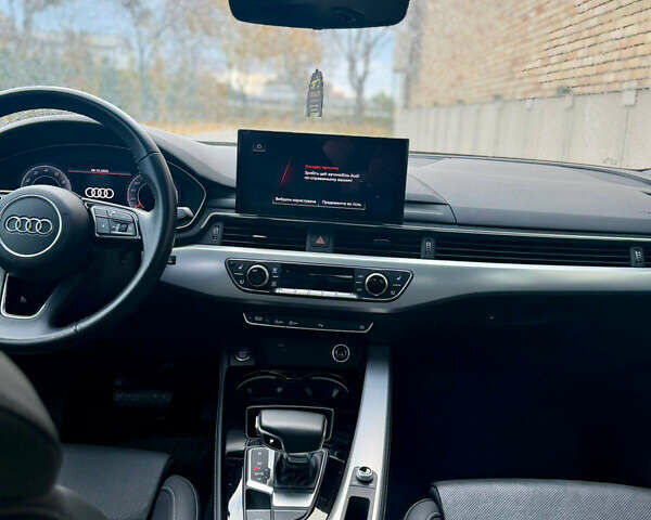 Білий Ауді А4, об'ємом двигуна 1.98 л та пробігом 39 тис. км за 28990 $, фото 3 на Automoto.ua