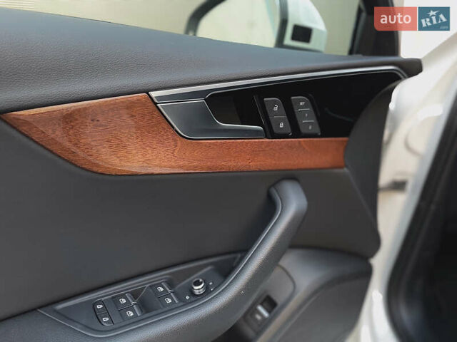 Белый Ауди А4, объемом двигателя 1.98 л и пробегом 5 тыс. км за 27800 $, фото 24 на Automoto.ua