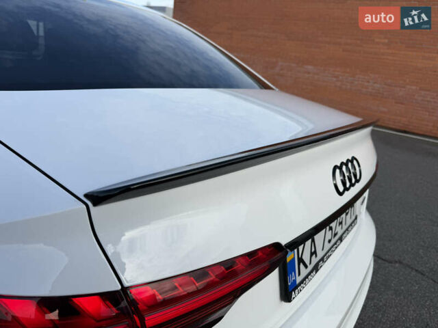 Білий Ауді А4, об'ємом двигуна 2 л та пробігом 126 тис. км за 23900 $, фото 30 на Automoto.ua