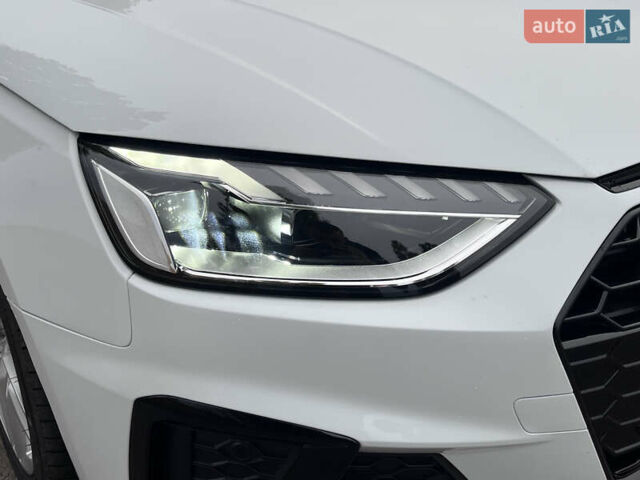 Белый Ауди А4, объемом двигателя 1.98 л и пробегом 39 тыс. км за 28500 $, фото 14 на Automoto.ua