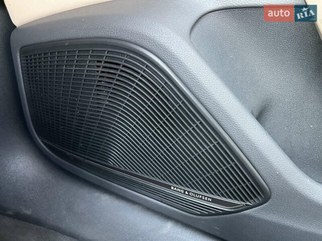 Белый Ауди А4, объемом двигателя 2 л и пробегом 105 тыс. км за 26000 $, фото 29 на Automoto.ua