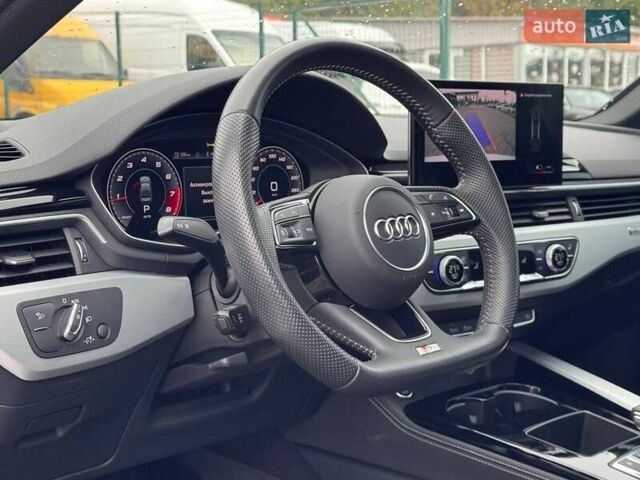 Белый Ауди А4, объемом двигателя 2 л и пробегом 65 тыс. км за 26500 $, фото 2 на Automoto.ua