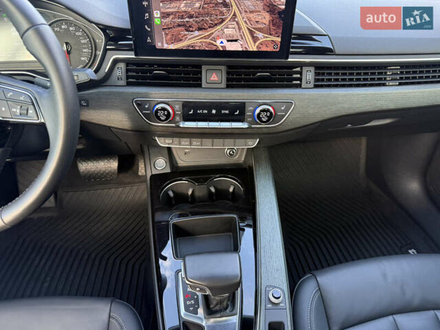 Білий Ауді А4, об'ємом двигуна 2 л та пробігом 126 тис. км за 23900 $, фото 53 на Automoto.ua