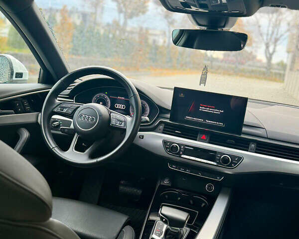 Білий Ауді А4, об'ємом двигуна 1.98 л та пробігом 39 тис. км за 28990 $, фото 12 на Automoto.ua