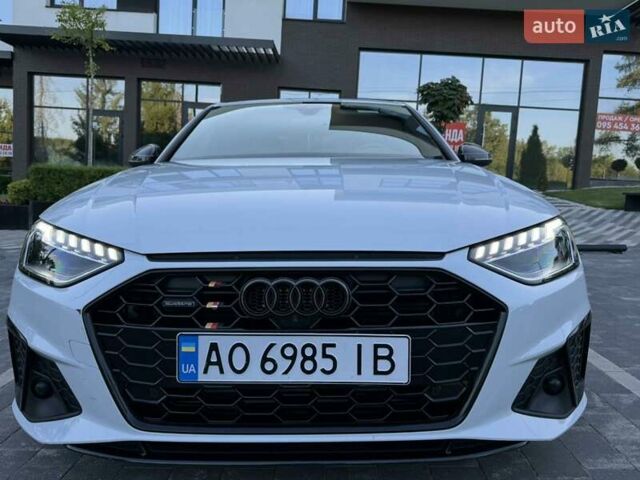 Білий Ауді А4, об'ємом двигуна 1.98 л та пробігом 79 тис. км за 28000 $, фото 6 на Automoto.ua