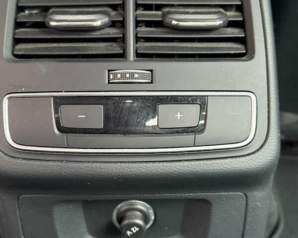 Білий Ауді А4, об'ємом двигуна 1.98 л та пробігом 82 тис. км за 25000 $, фото 12 на Automoto.ua