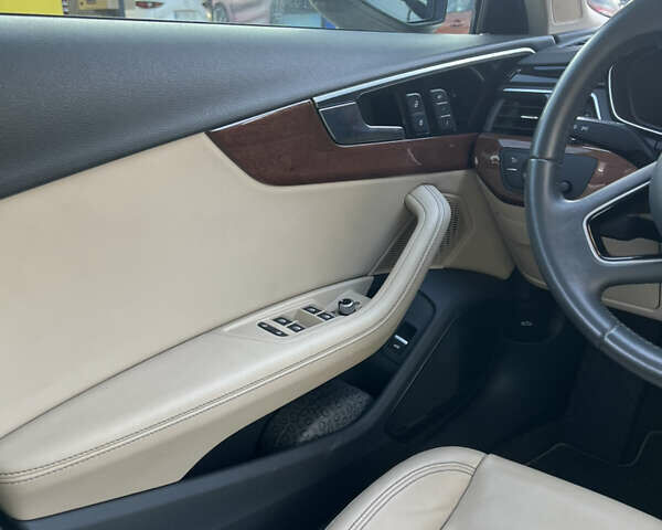 Белый Ауди А4, объемом двигателя 2 л и пробегом 105 тыс. км за 26000 $, фото 16 на Automoto.ua