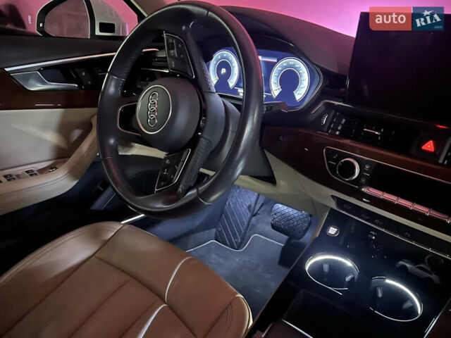 Белый Ауди А4, объемом двигателя 2 л и пробегом 105 тыс. км за 26000 $, фото 33 на Automoto.ua