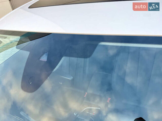 Белый Ауди А4, объемом двигателя 1.98 л и пробегом 5 тыс. км за 27800 $, фото 14 на Automoto.ua