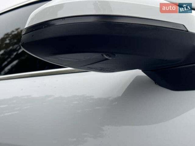 Белый Ауди А4, объемом двигателя 1.98 л и пробегом 39 тыс. км за 28500 $, фото 13 на Automoto.ua