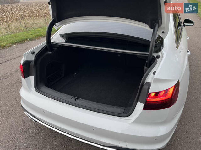 Белый Ауди А4, объемом двигателя 1.98 л и пробегом 39 тыс. км за 28500 $, фото 18 на Automoto.ua