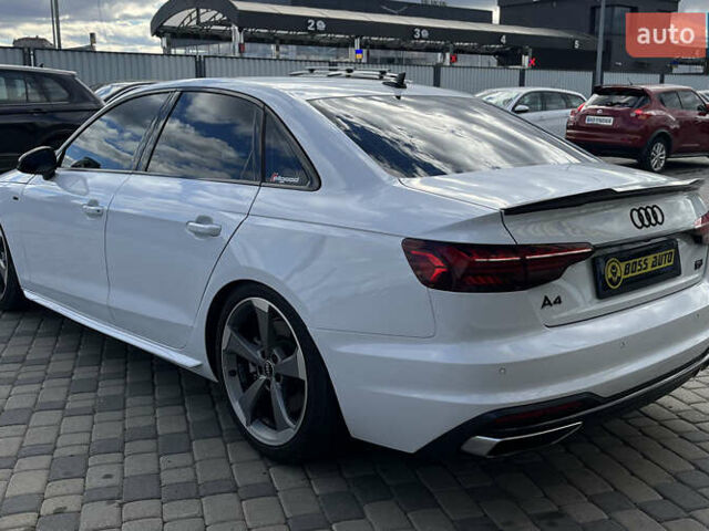 Белый Ауди А4, объемом двигателя 1.98 л и пробегом 82 тыс. км за 28000 $, фото 4 на Automoto.ua