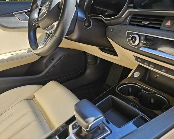 Білий Ауді А4, об'ємом двигуна 1.98 л та пробігом 86 тис. км за 36000 $, фото 5 на Automoto.ua