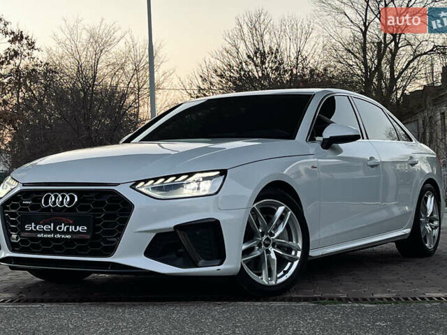 Белый Ауди А4, объемом двигателя 1.98 л и пробегом 40 тыс. км за 29499 $, фото 1 на Automoto.ua