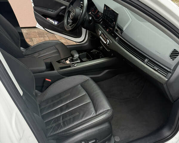 Белый Ауди А4, объемом двигателя 1.98 л и пробегом 83 тыс. км за 25500 $, фото 13 на Automoto.ua