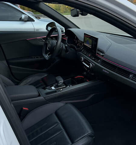 Ауді А4 2020 у Києві на Automoto.ua Білий Ауді А4, об'ємом двигуна 2 л та пробігом 94 тис. км за 27500 $, фото 6 на Automoto.ua